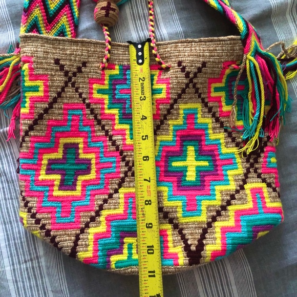 Authentic Wayuu bag/ Neon crosses/ Handmade women's bag/ Size L. - Picture 8 of 9